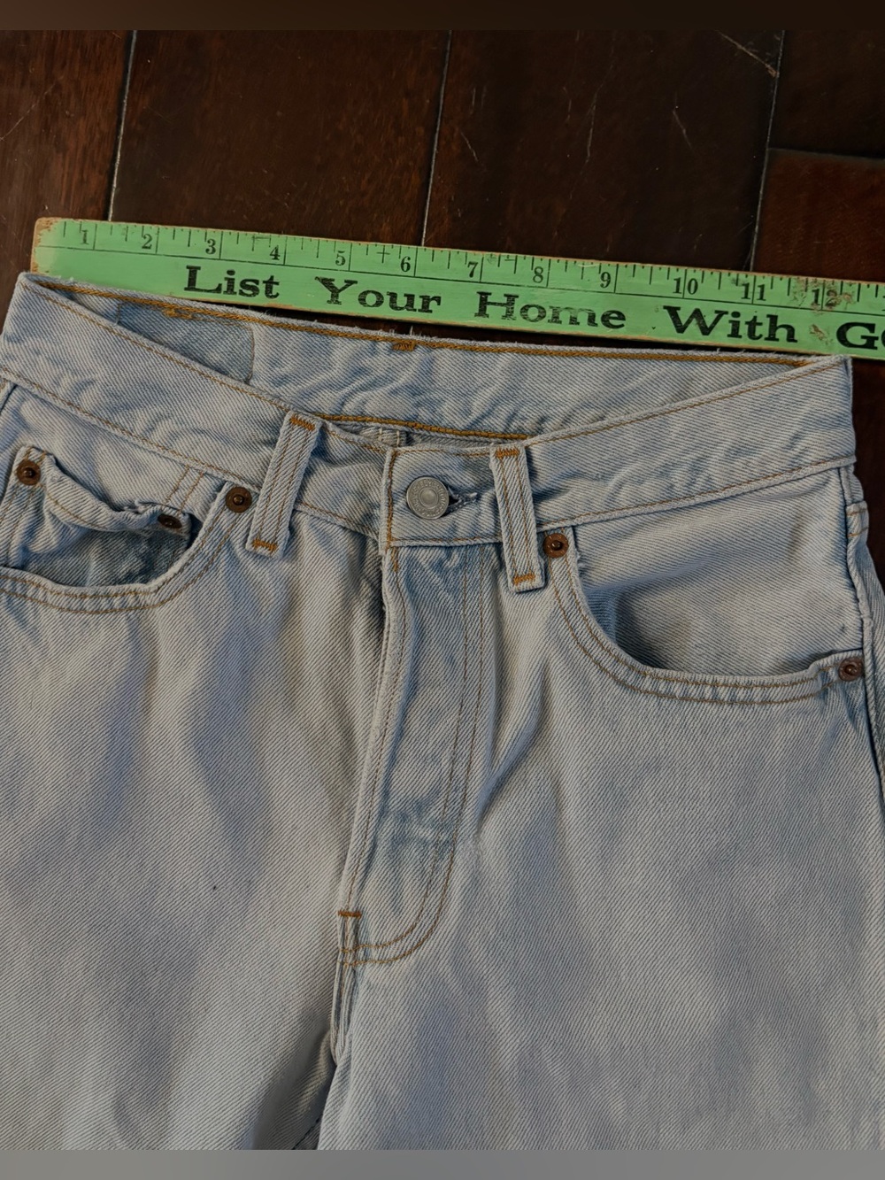 Vintage 90’s Levi's 501 Light Wash Button-Fly Blue Jeans - Made in USA - Picture 7 of 11